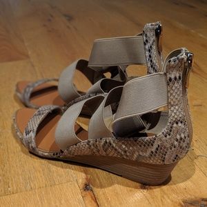 NEW Snakeskin Zip-Up Wedge Sandals